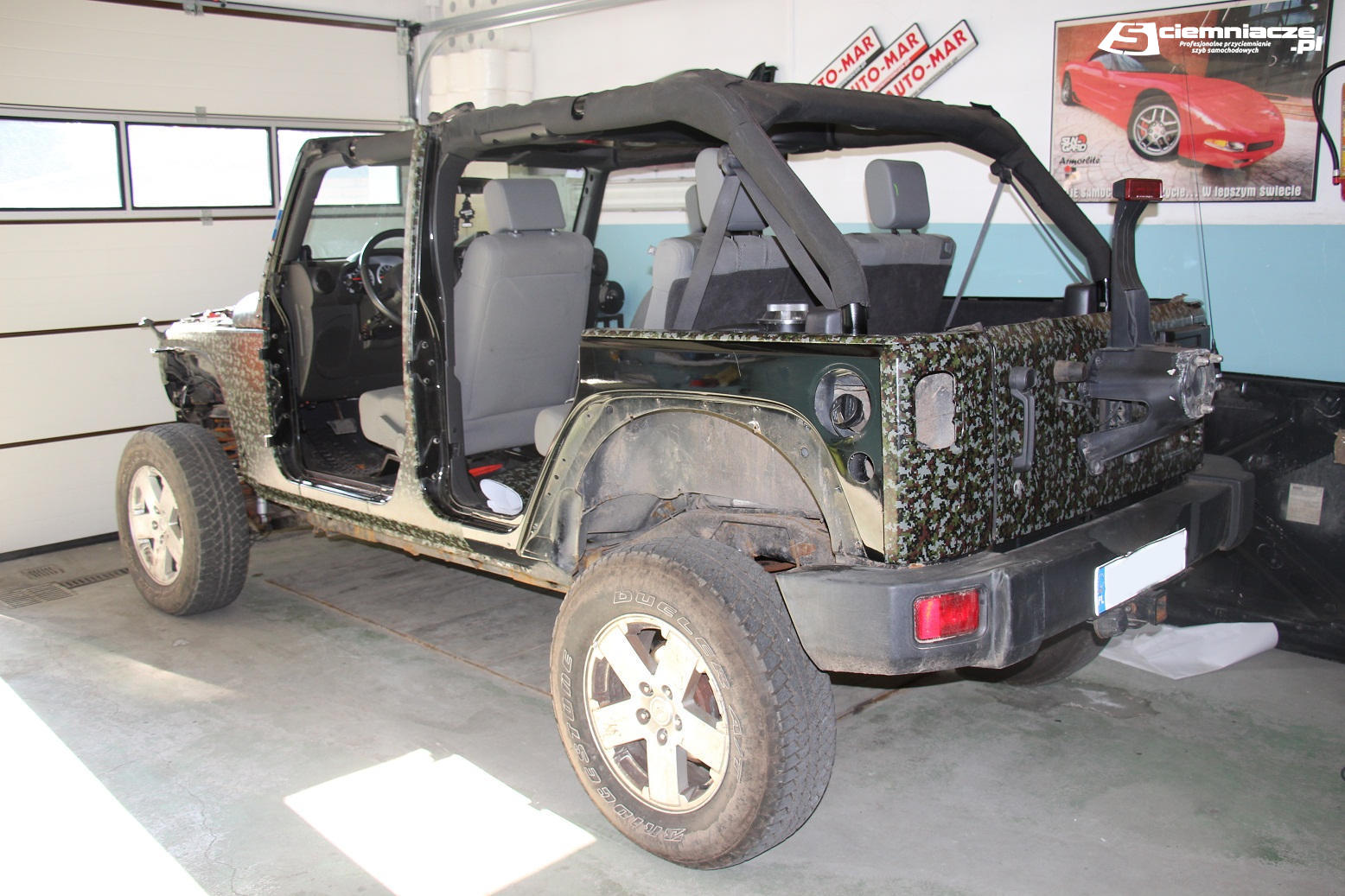 Przyciemnianie szyb - Jeep Wrangler SUV