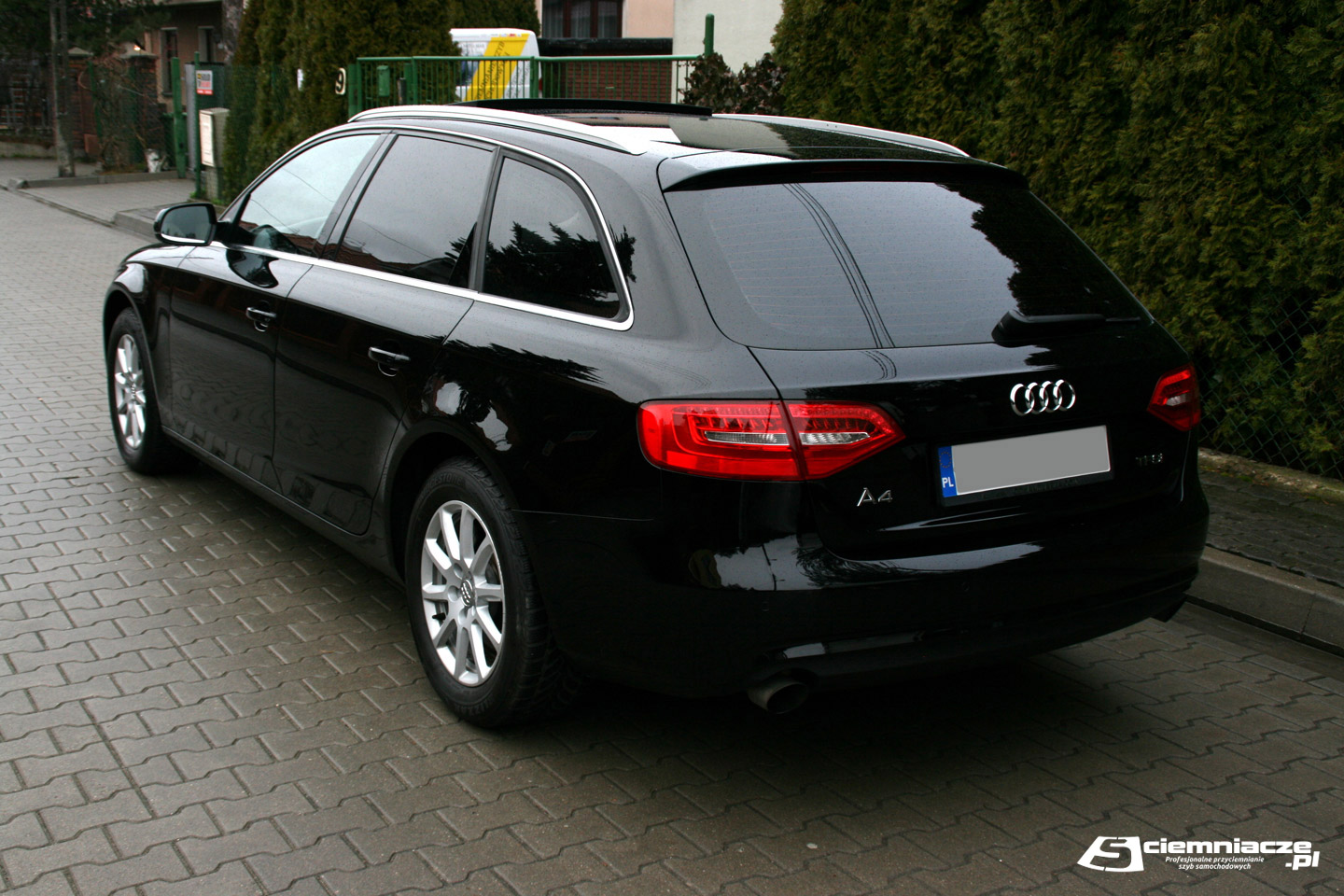 Przyciemnianie szyb - Audi A4 (B8) kombi