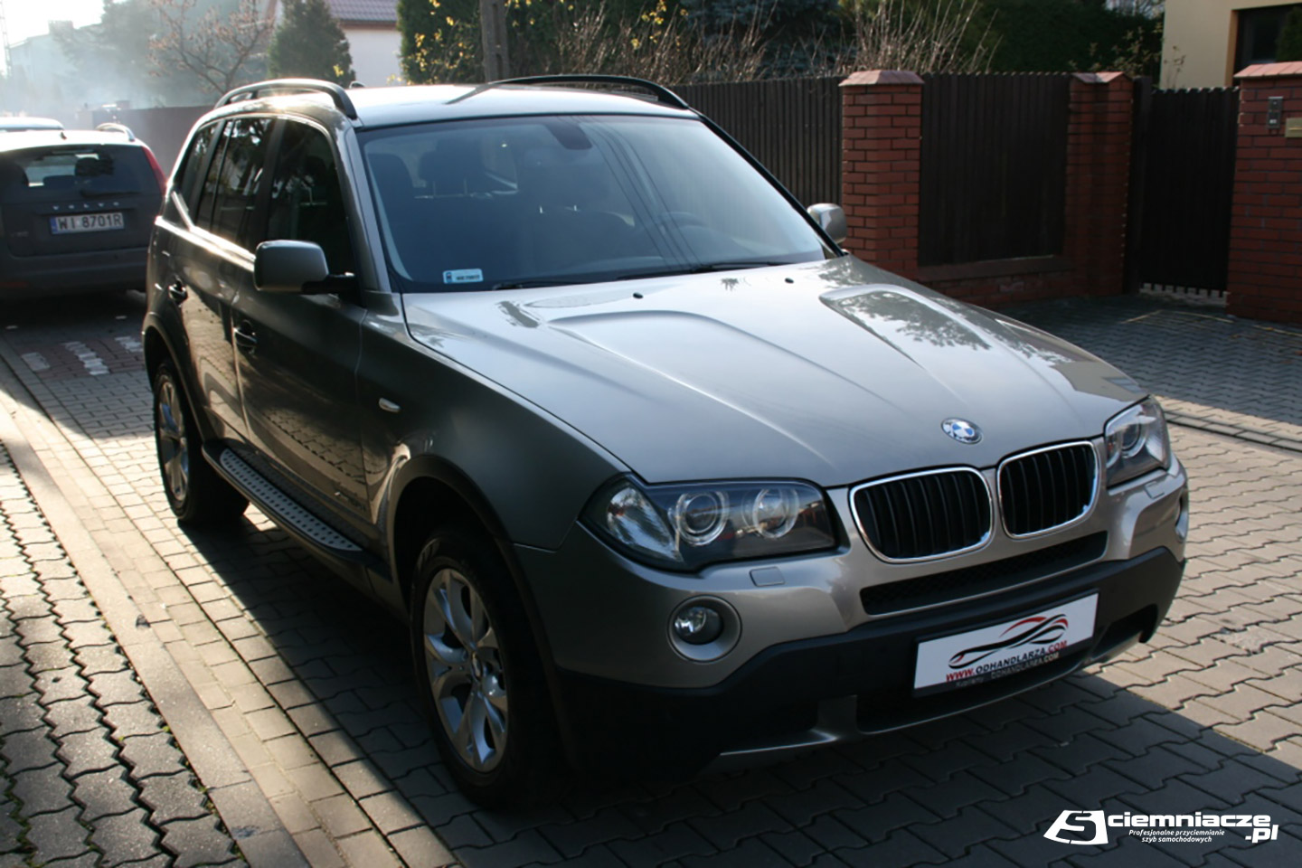 BMW X3 E83 - Przyciemnianie szyb samochodowych - Strefa Serwisowa
